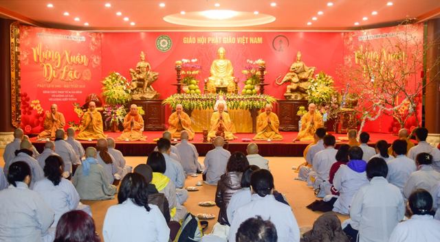 Chùm ảnh Đêm Phổ trà, Lễ đón giao thừa và Lễ vía Phật Di Lặc xuân Mậu Tuất - 2018 tại TVTL Sùng Phúc