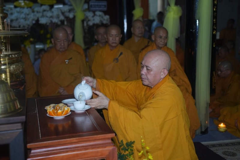Đêm Thắp Nến Tưởng Niệm Cố HT.Thượng Phước Hạ Tú tại Chùa Giác Thiên